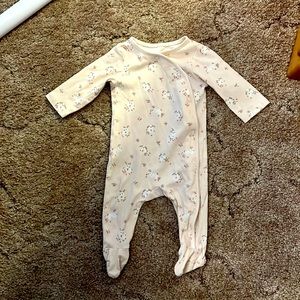 Baby clothes